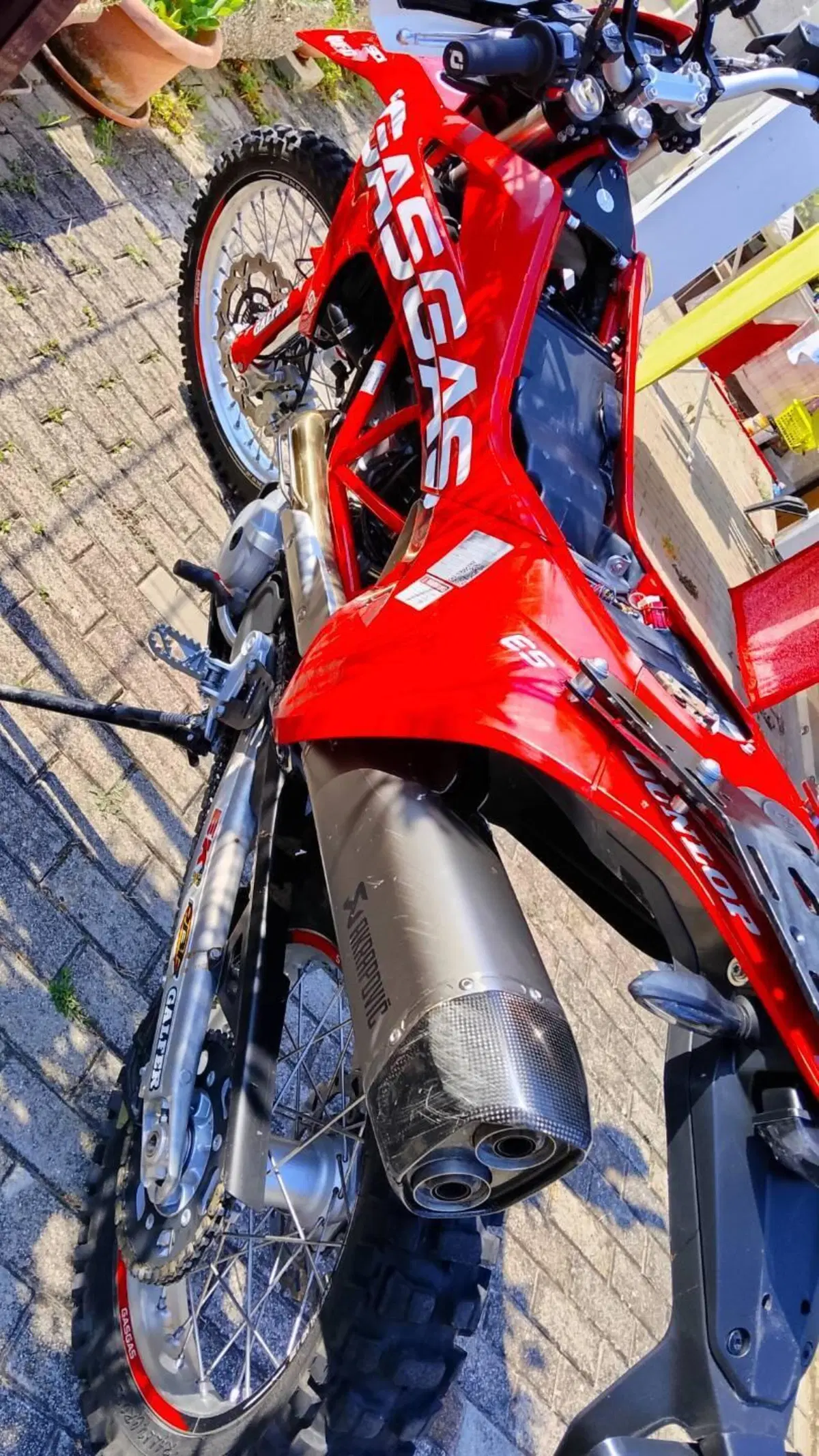 GASGAS ES 700 (2022 - 26) (3)