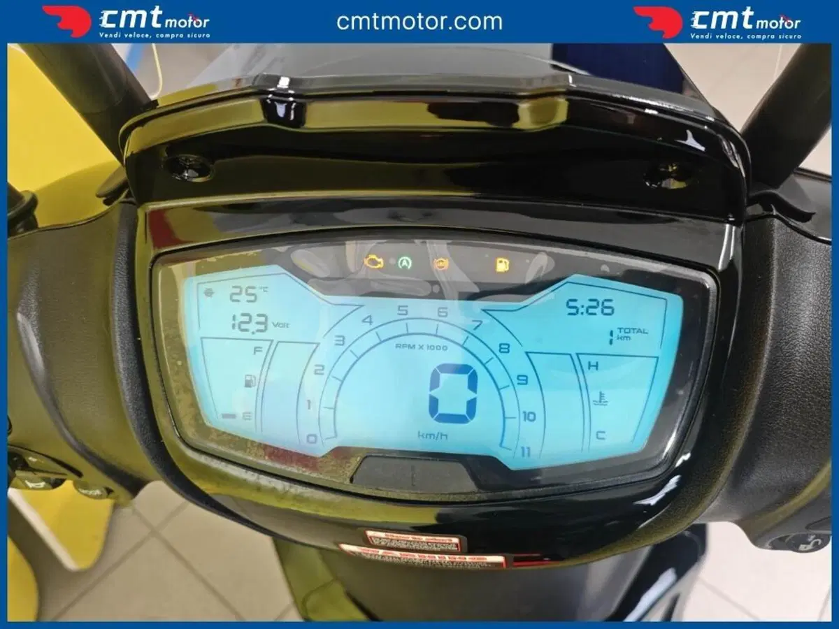 Swm C-Fly 125 (2026) (5)