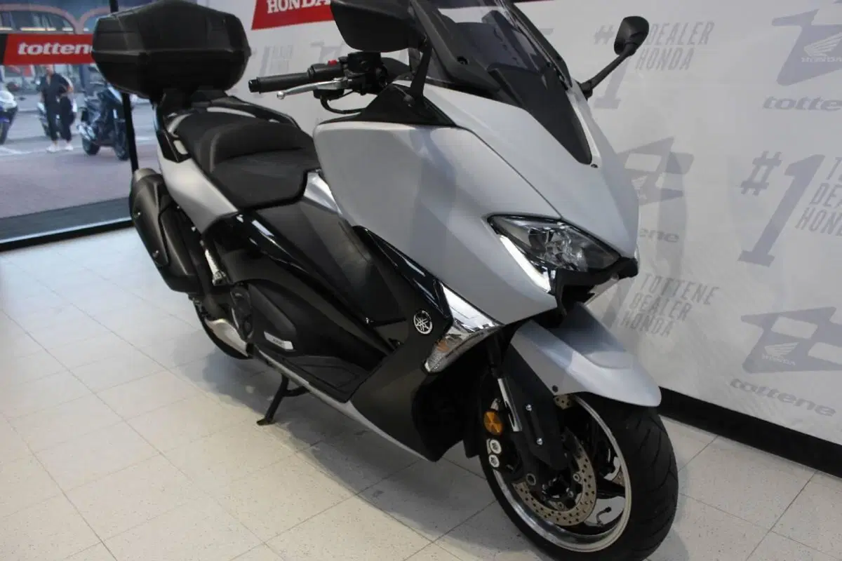 Yamaha T-Max 530 DX (2017 - 19) (3)