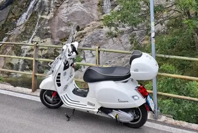Vespa GTS 300 Hpe (2021 - 22) usata