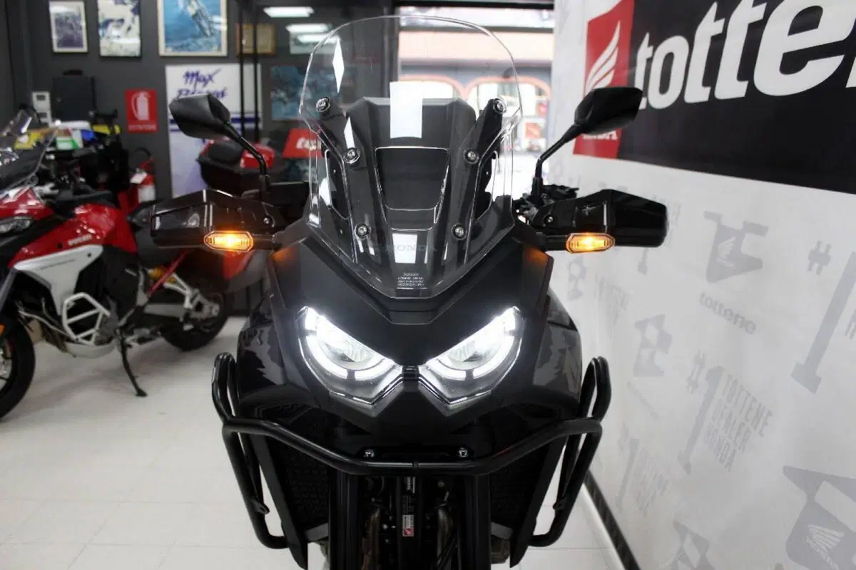Honda Africa Twin CRF 1100L ES (2024 - 26) (4)