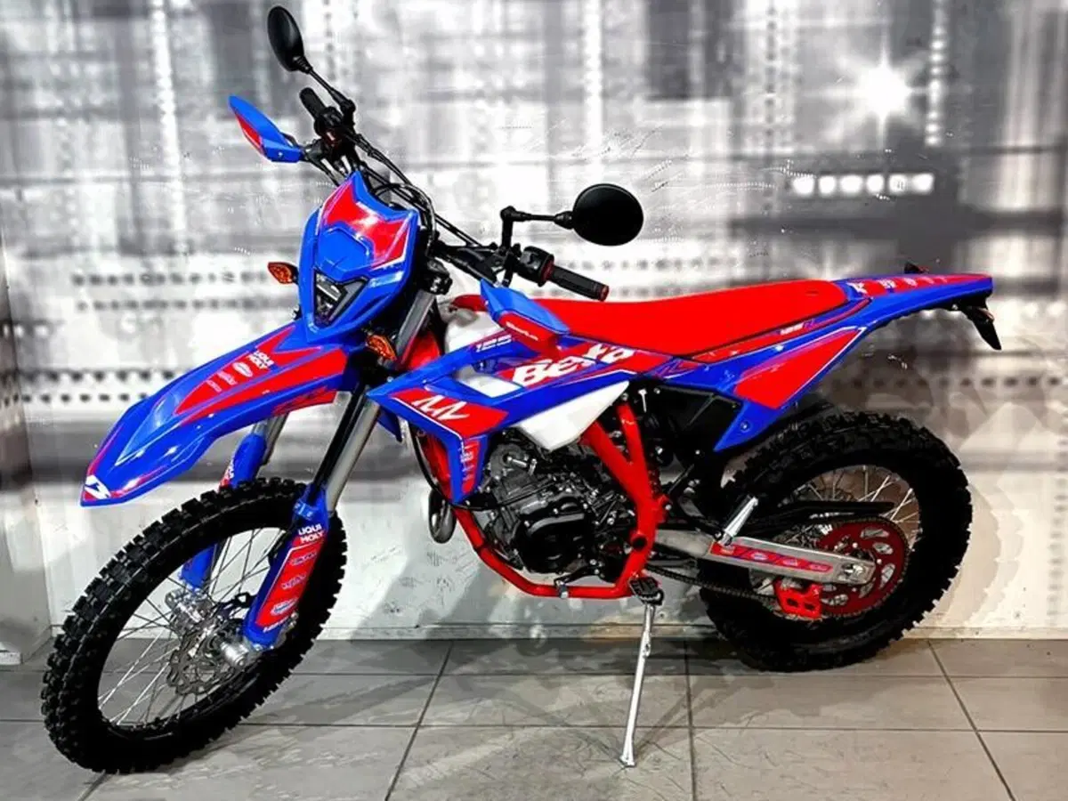 Betamotor RR 125 4T Enduro R (2024 - 26) (2)