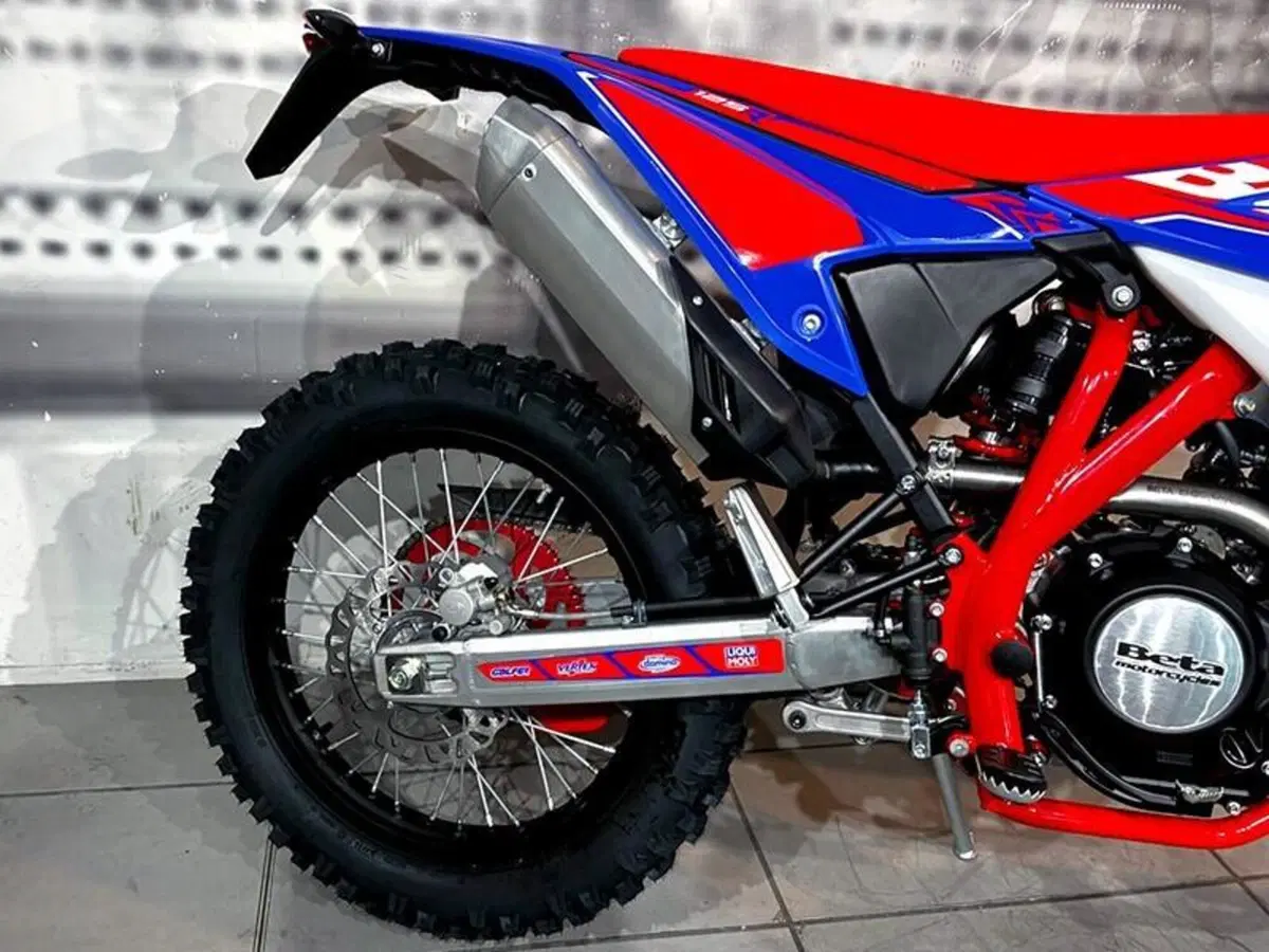 Betamotor RR 125 4T Enduro R (2024 - 26) (3)