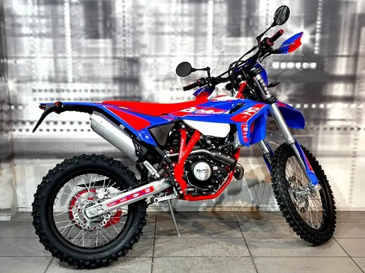 Betamotor RR 125 4T Enduro R (2024 - 26) (5)