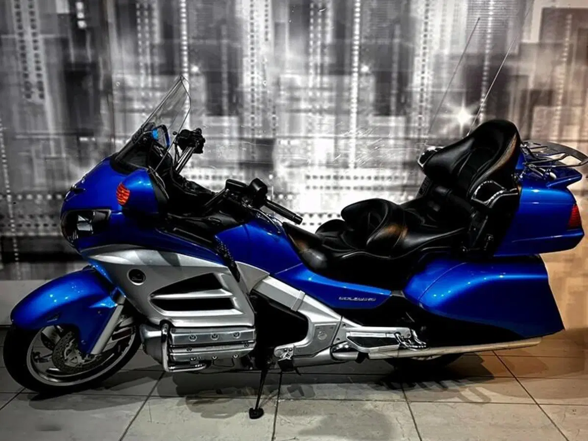 Honda GL 1800 Gold Wing (2012 - 17) (2)