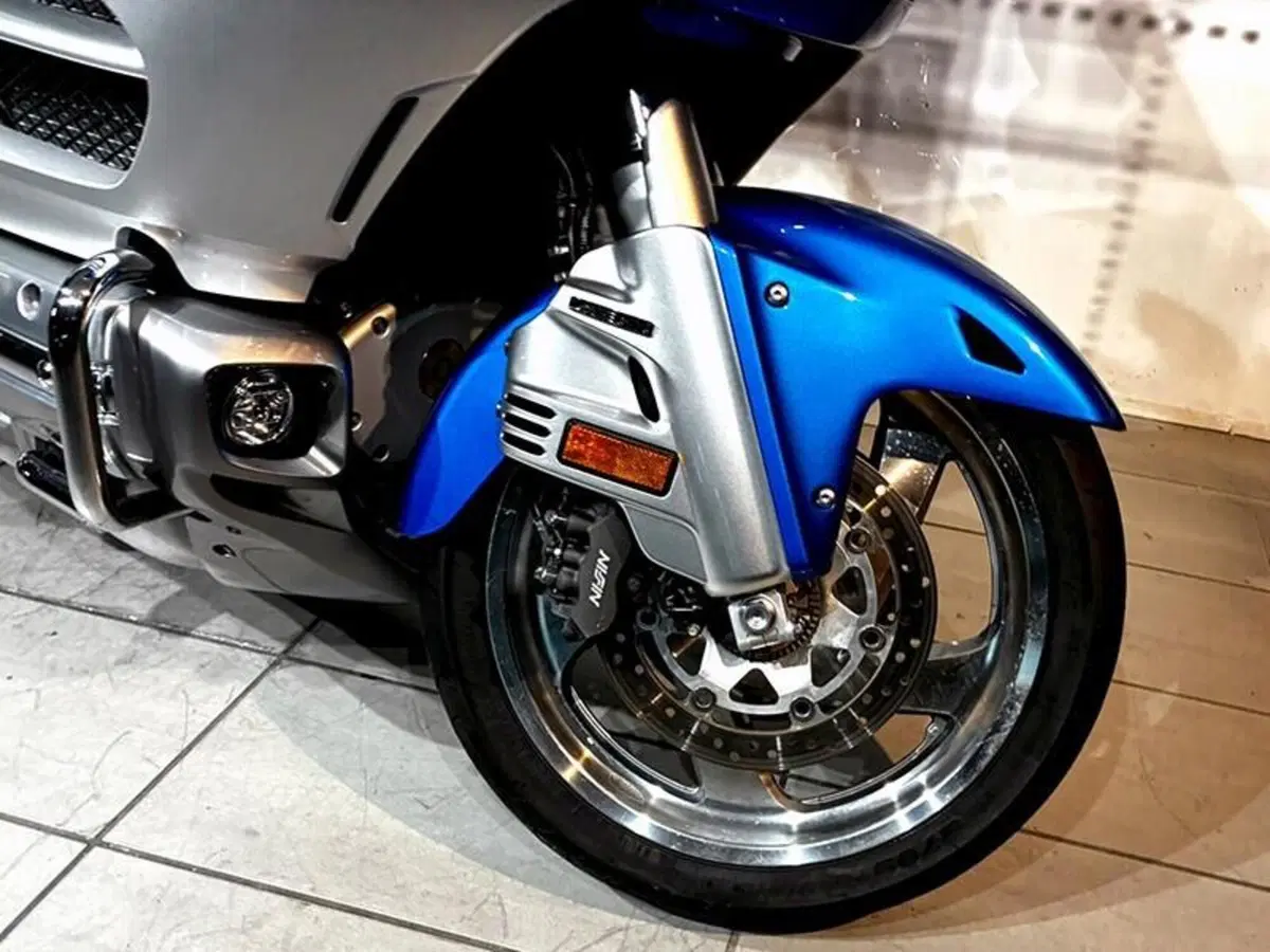 Honda GL 1800 Gold Wing (2012 - 17) (3)