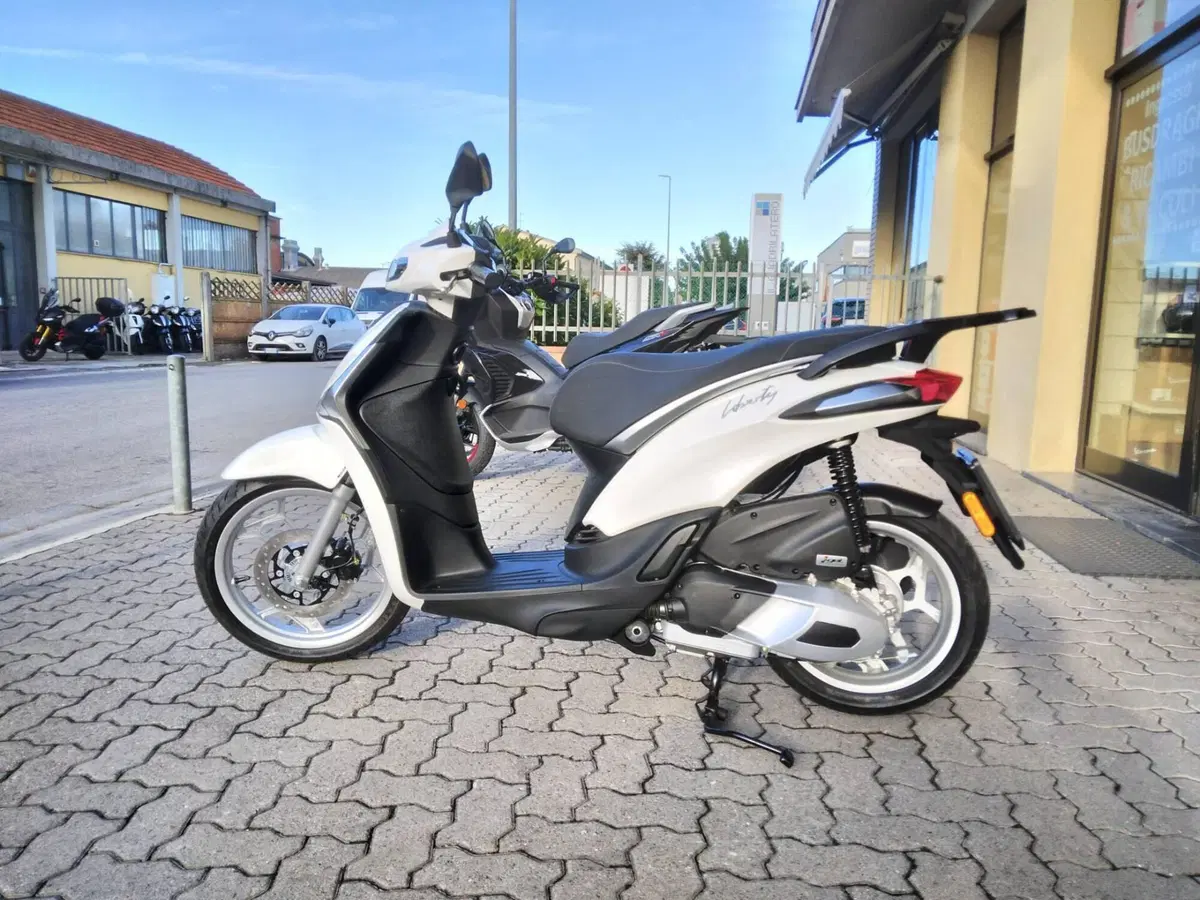 Piaggio Liberty 125 (2025 - 26) (4)