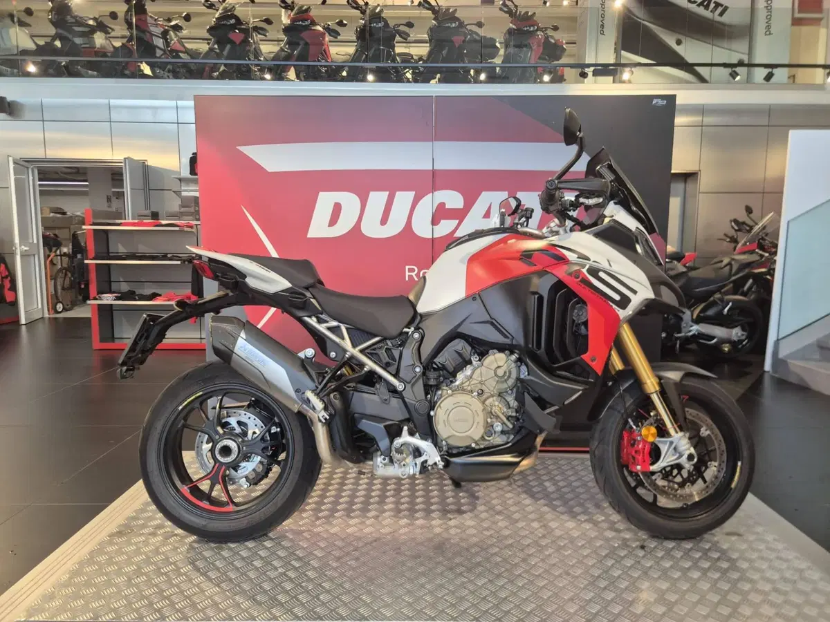 Ducati Multistrada V4 RS (2024 - 25)