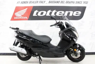 Suzuki Burgman UH 200 (2017 - 20) usata