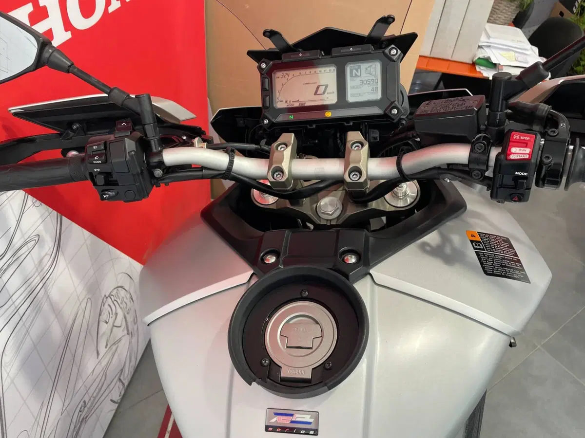 Yamaha Tracer 900 ABS (2017 - 18) (2)