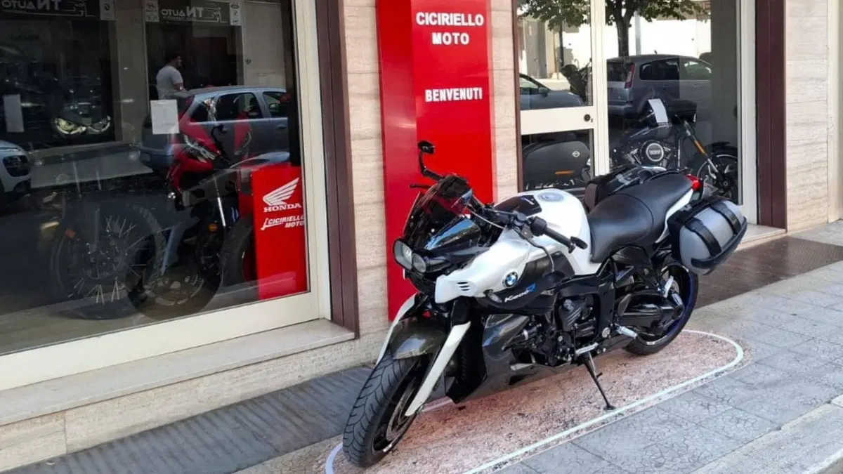 Bmw K 1200 R (7)