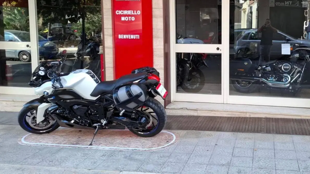 Bmw K 1200 R (8)