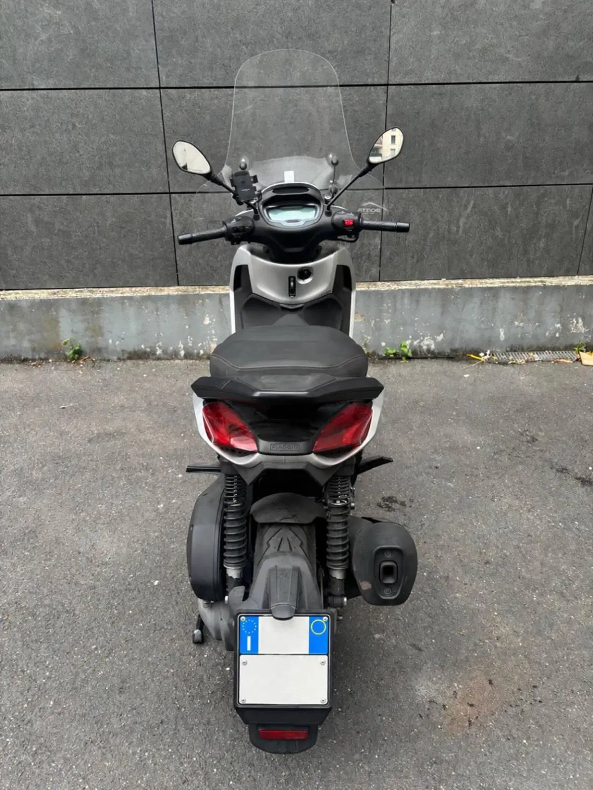 Piaggio Beverly 300 Hpe (2021) (8)