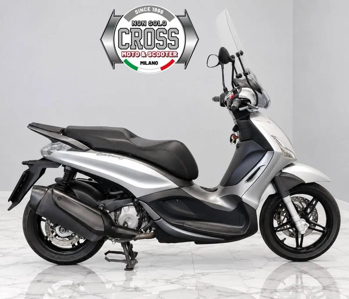 Piaggio Beverly 350 ABS (2016 - 20) (4)