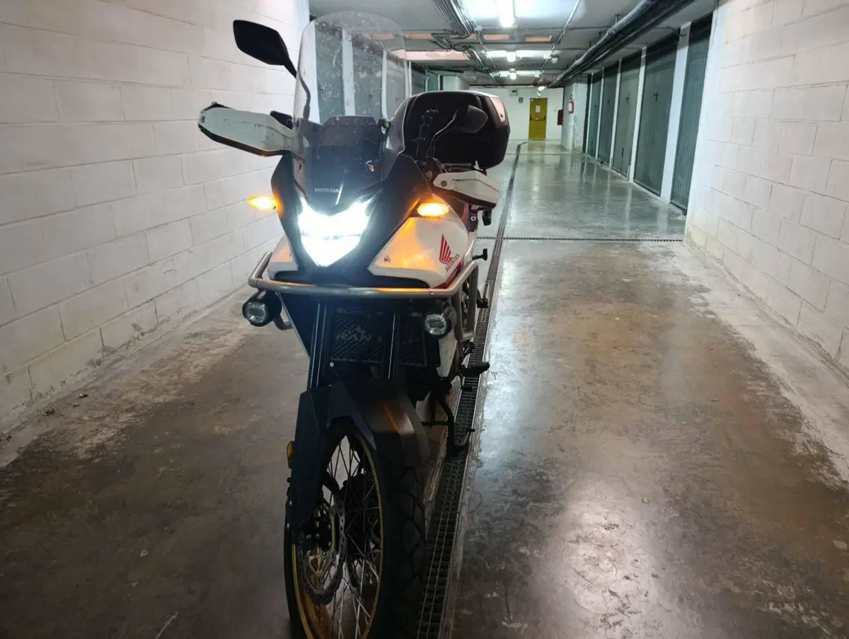 Honda Transalp XL750 Travel Edition (2023 - 24)