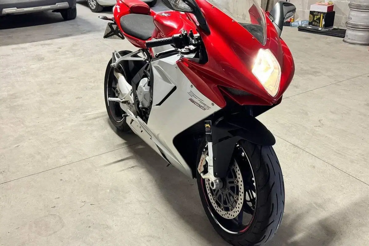 MV Agusta F3 800 EAS (2013 - 15) (12)