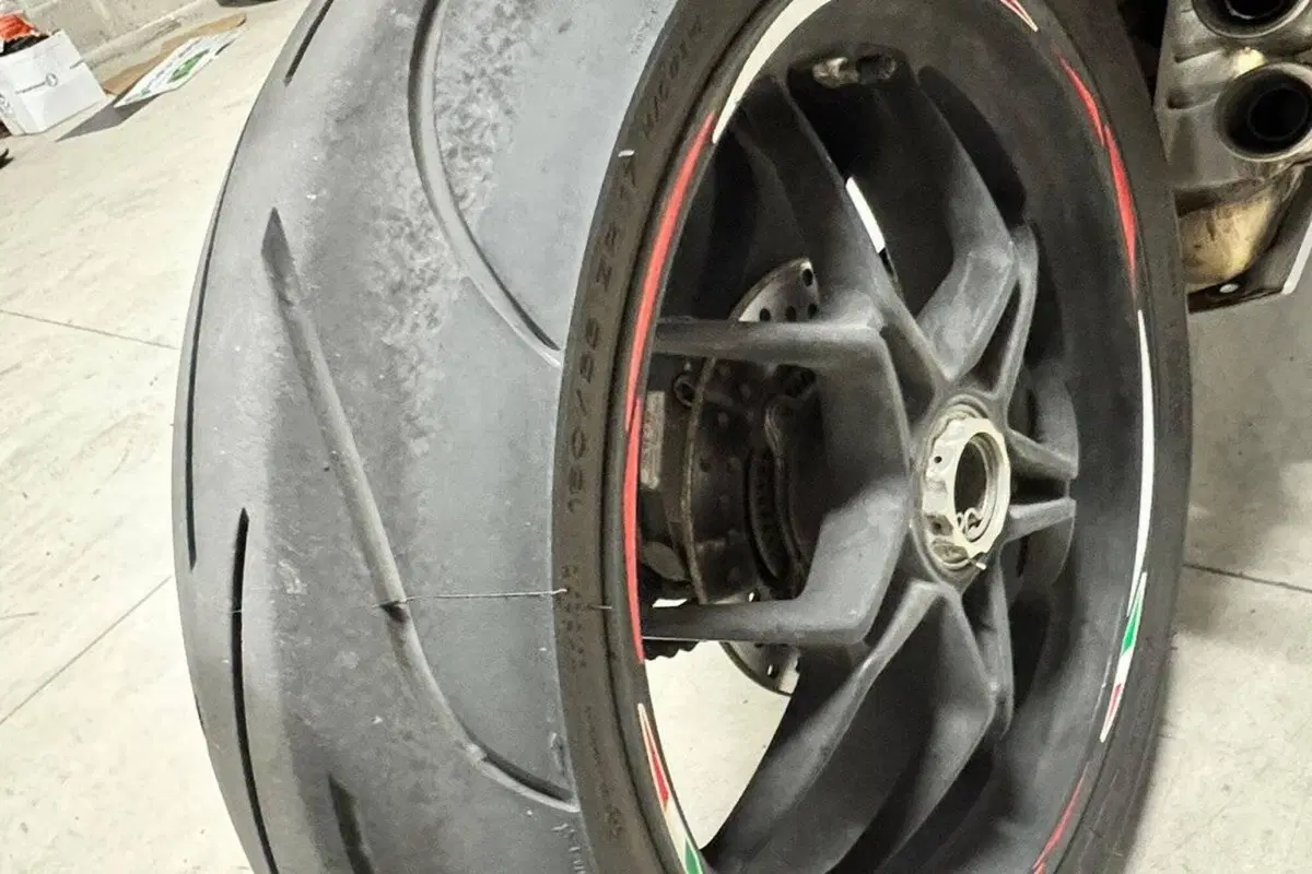 MV Agusta F3 800 EAS (2013 - 15) (13)