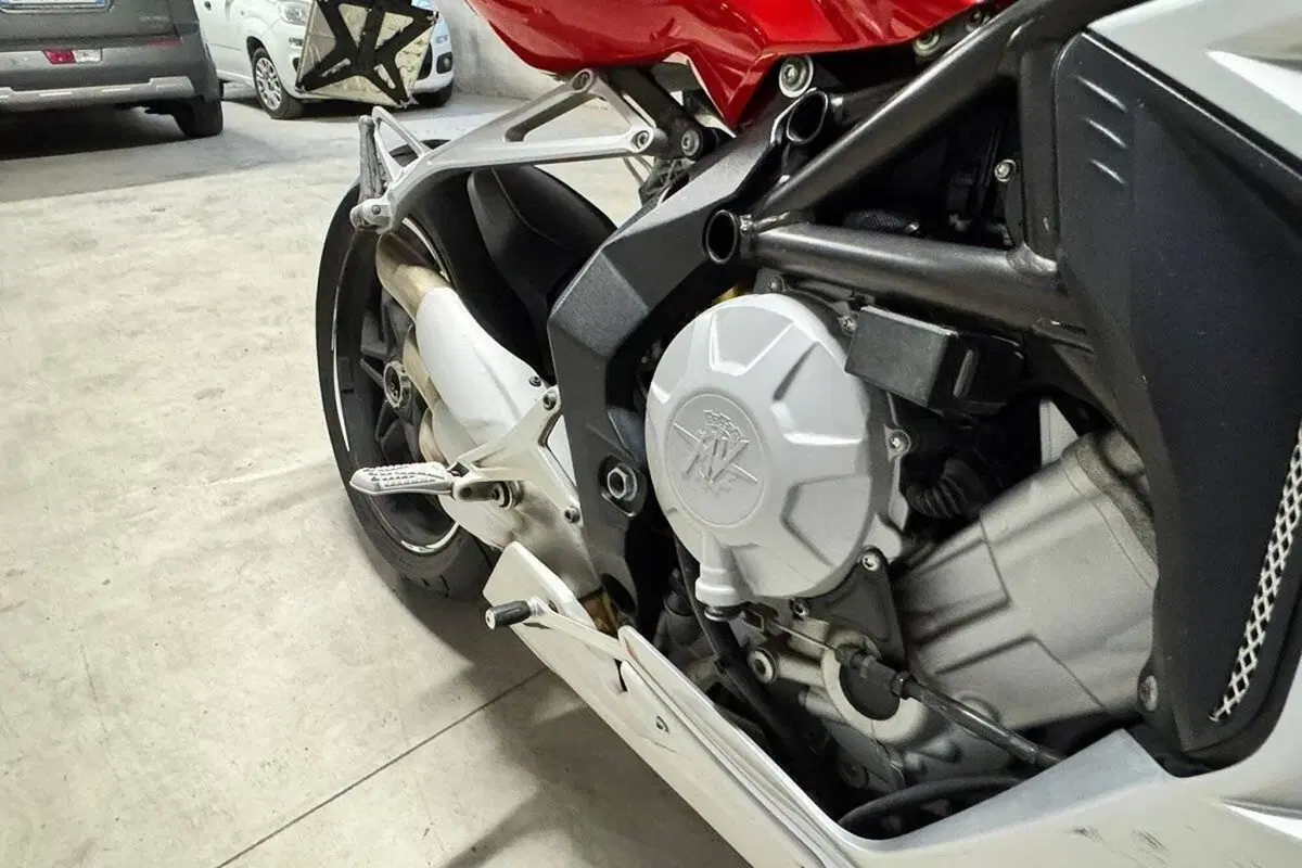 MV Agusta F3 800 EAS (2013 - 15) (18)