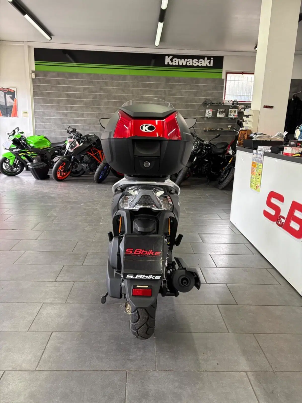 Kymco People 200i S (2021 - 26) (4)