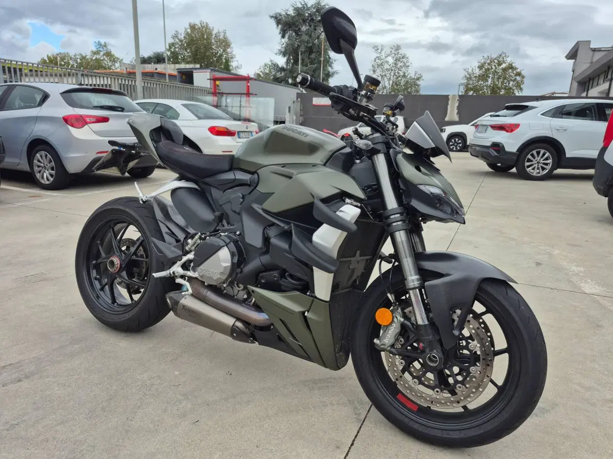 Ducati Streetfighter V2 955 Green (2022 - 23) (2)
