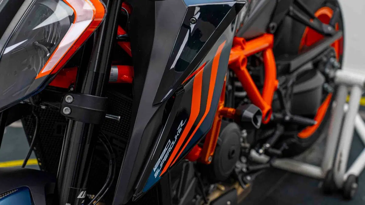 KTM 1290 Super Duke R (2021 - 23) (14)