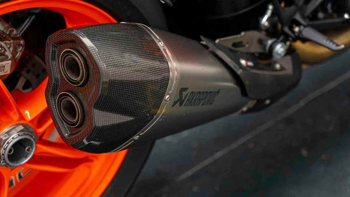 KTM 1290 Super Duke R (2021 - 23) (16)