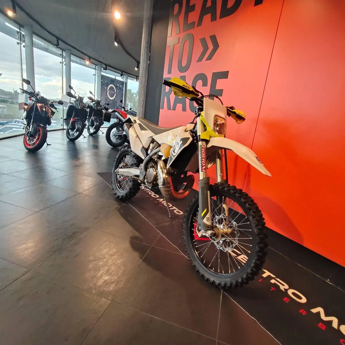 Husqvarna TE 300i (2021) (6)