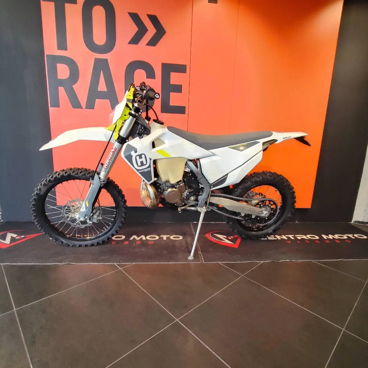 Husqvarna TE 300i (2021) (8)