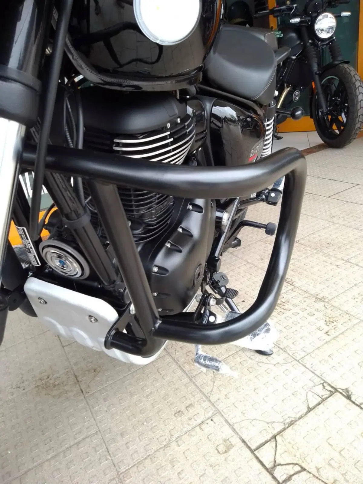 Royal Enfield Meteor 350 (2021 - 26) (7)