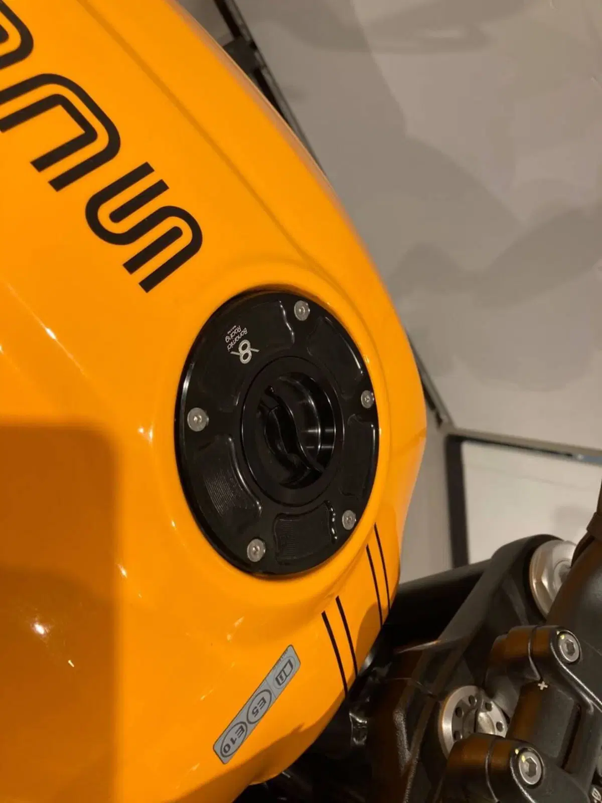 Ducati Scrambler 1100 Tribute Pro (2022 - 24) (4)