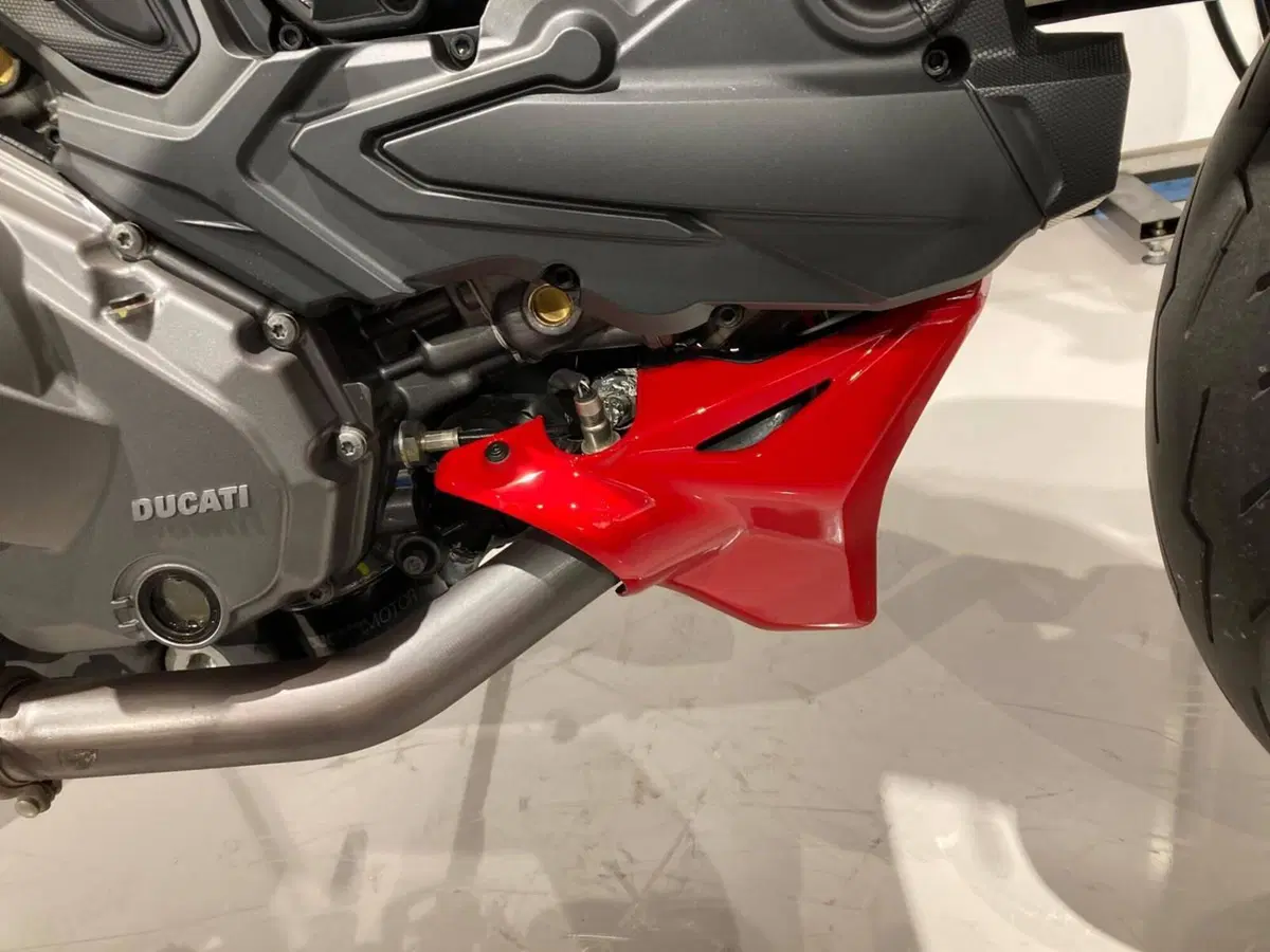 Ducati Streetfighter V2 (2025 - 26) (5)