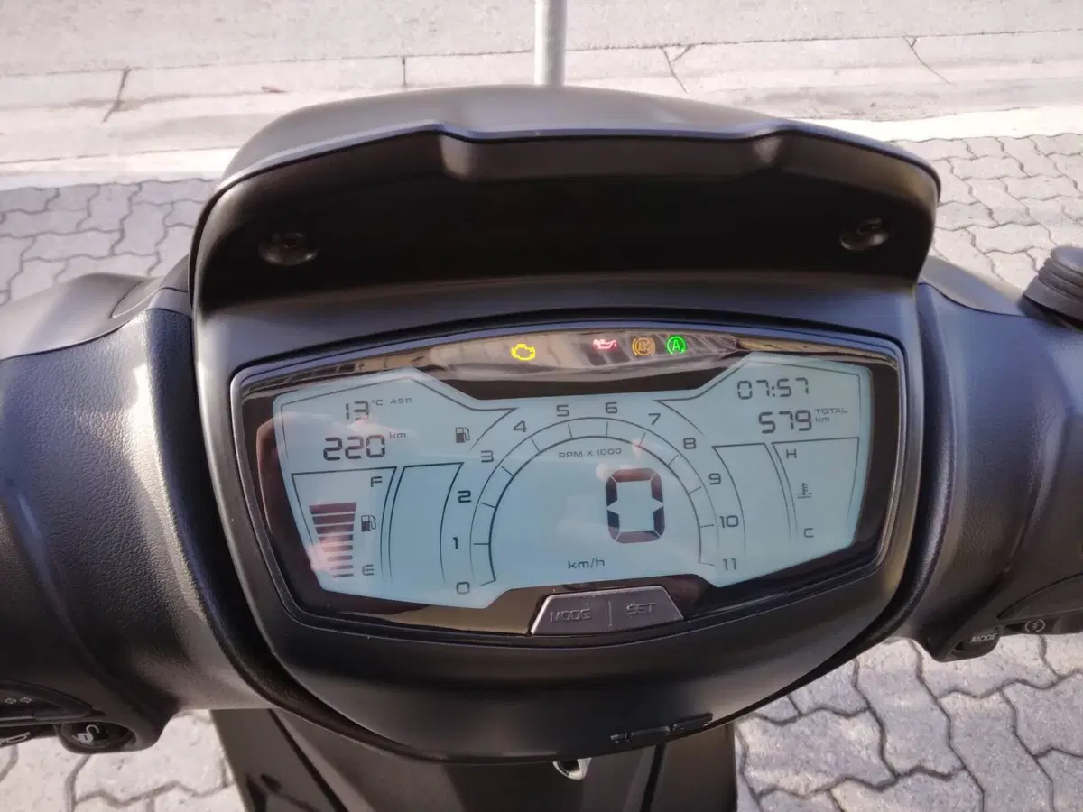 Piaggio Medley 125 S (2025 - 26) (3)