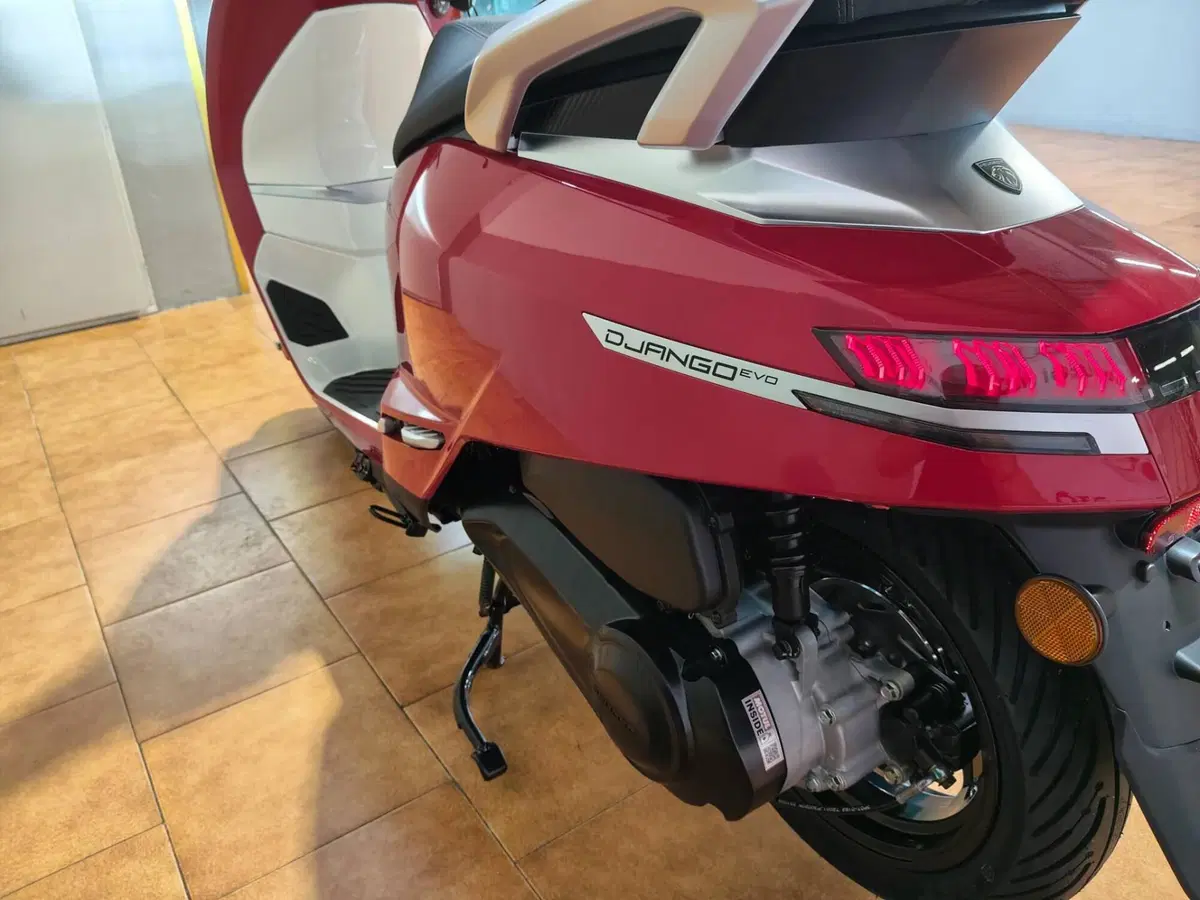 Peugeot Django 125 EVO Active (2025 - 26) (8)
