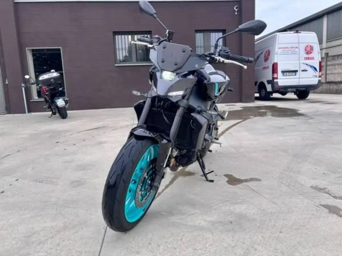Yamaha MT-09 (2024 - 26) (2)