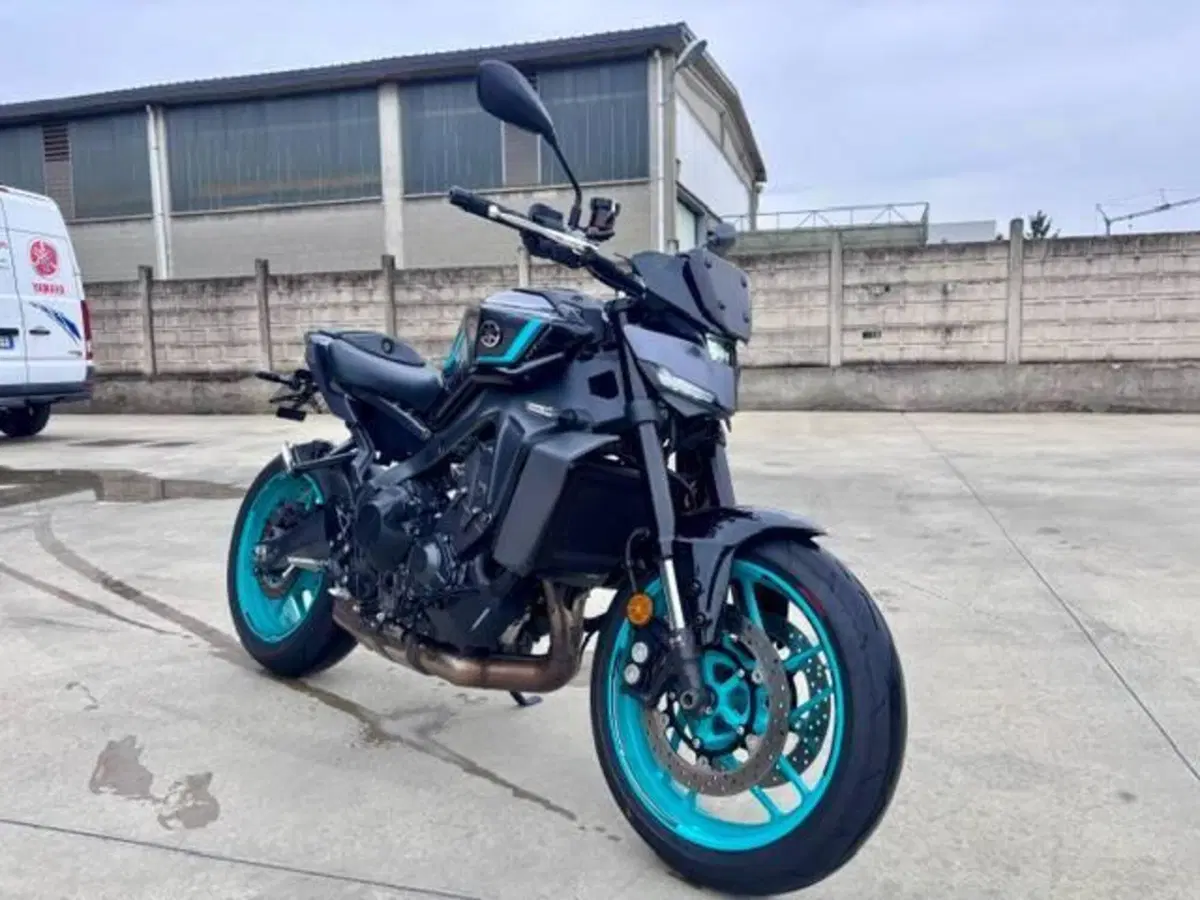 Yamaha MT-09 (2024 - 26) (3)