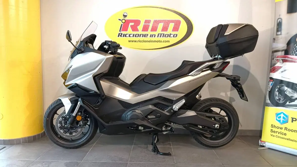 Honda Forza 750 (2025 - 26) (4)