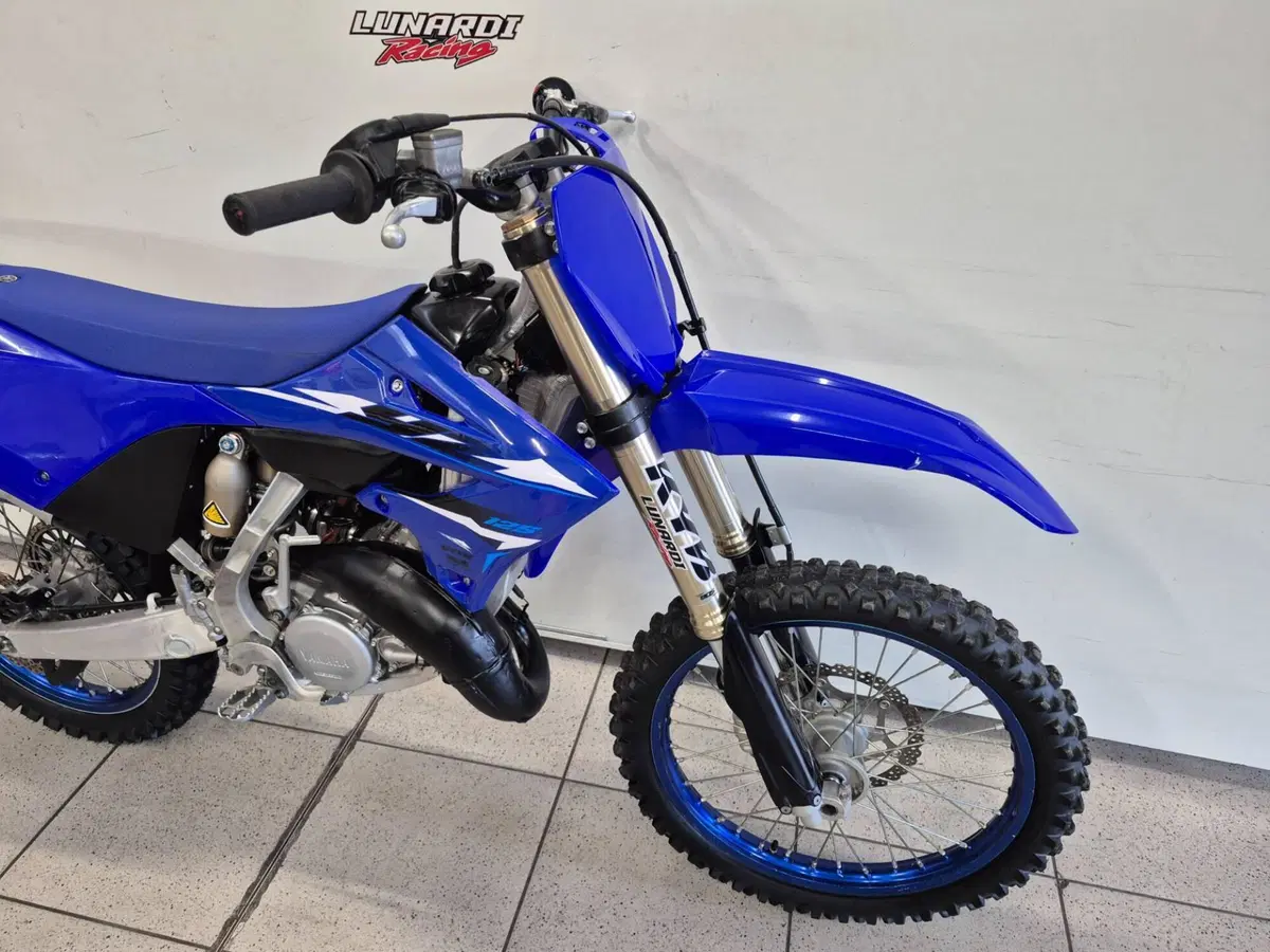Yamaha YZ 125 (2024) (3)