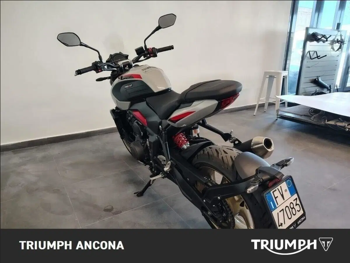 Triumph Trident 800 (2026) (3)