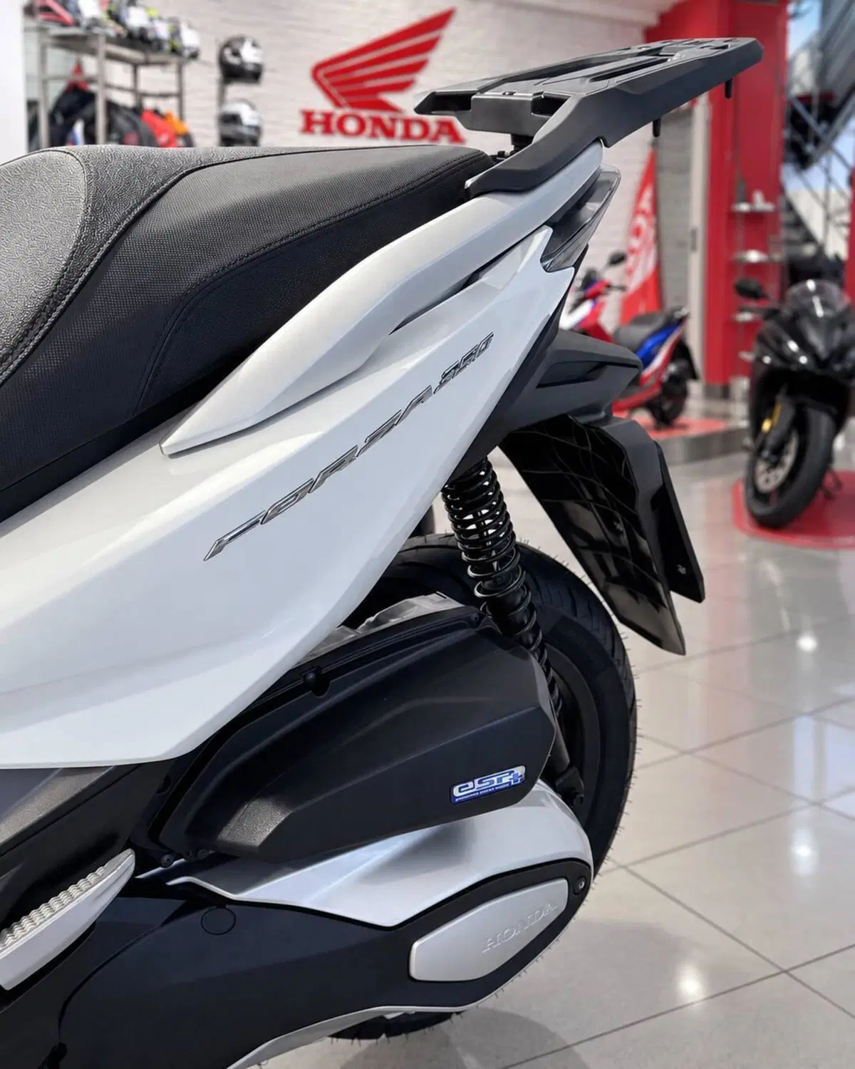 Honda Forza 350 Deluxe (2022 - 24) (2)