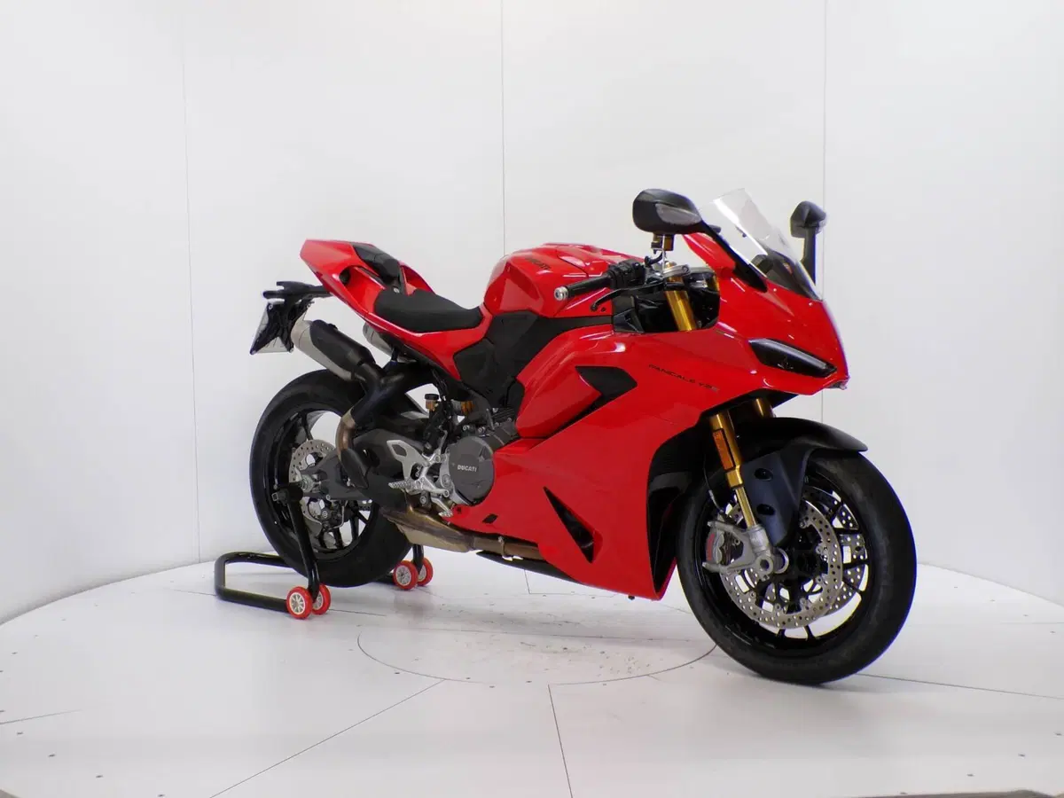 Ducati Panigale V2 S (2025 - 26) (2)