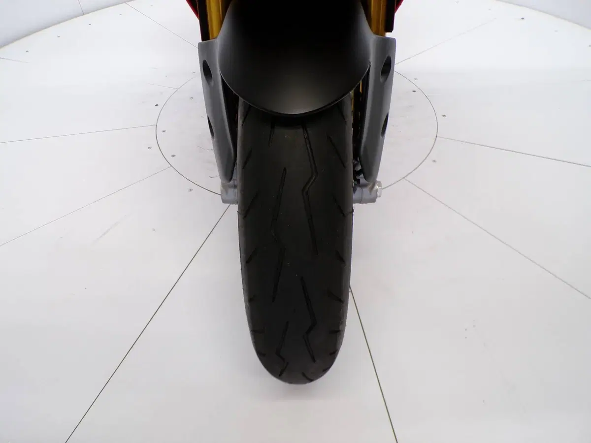 Ducati Panigale V2 S (2025 - 26) (10)