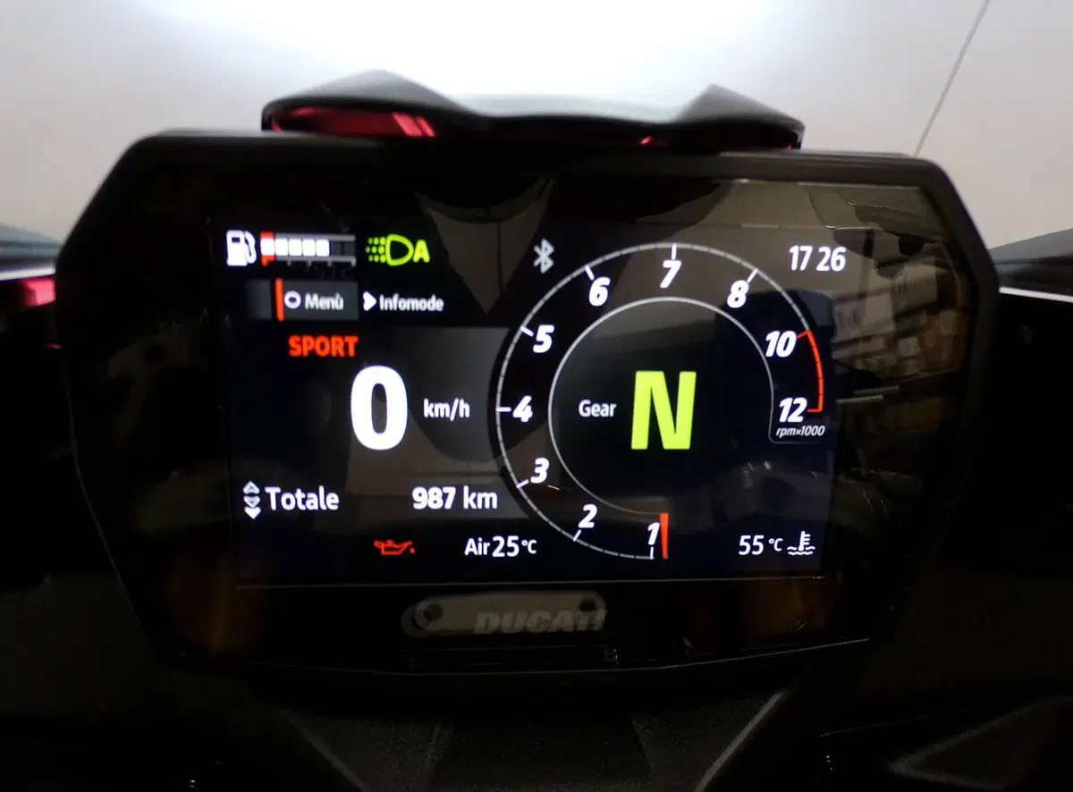 Ducati Panigale V2 S (2025 - 26) (13)