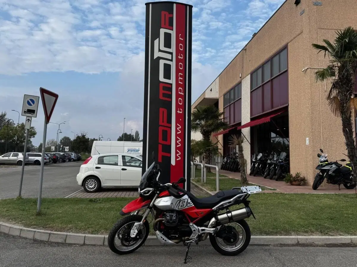 Moto Guzzi V85 TT (2024 - 26) (3)