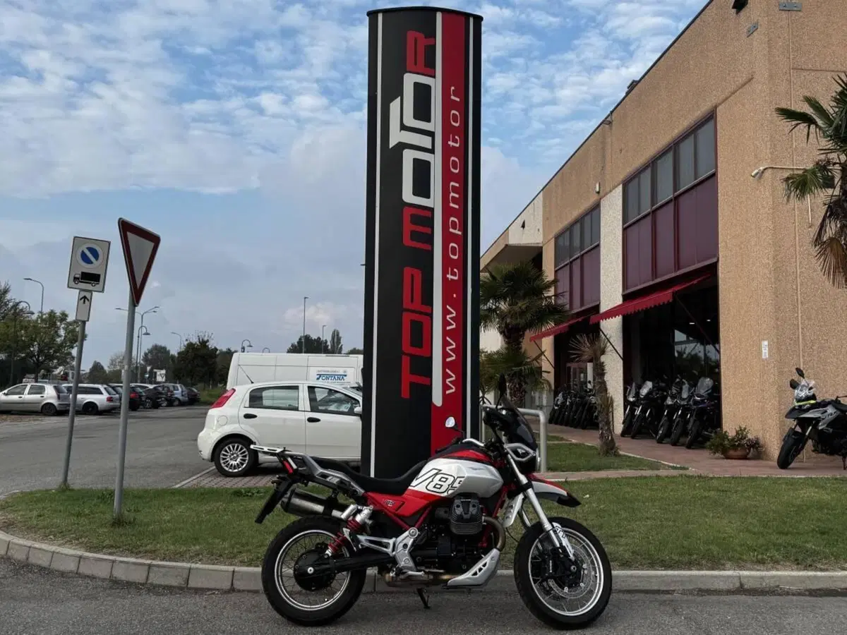 Moto Guzzi V85 TT (2024 - 26) (5)