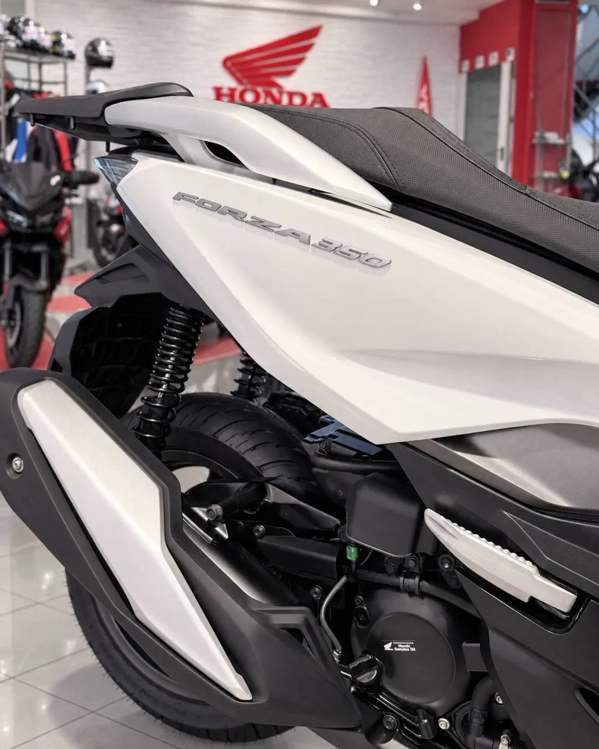 Honda Forza 350 Deluxe (2022 - 24) (3)