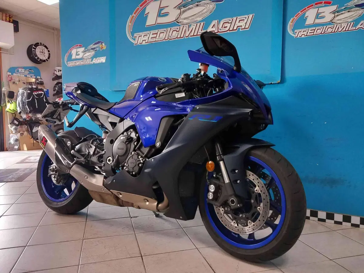 Yamaha YZF R1 (2020 - 25) (2)