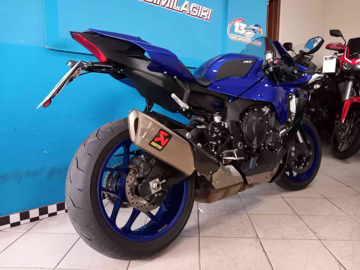 Yamaha YZF R1 (2020 - 25) (3)