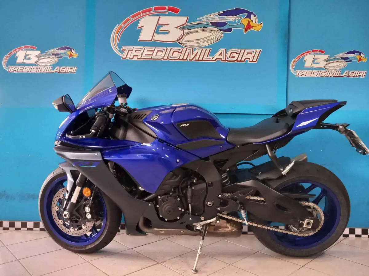 Yamaha YZF R1 (2020 - 25) (4)