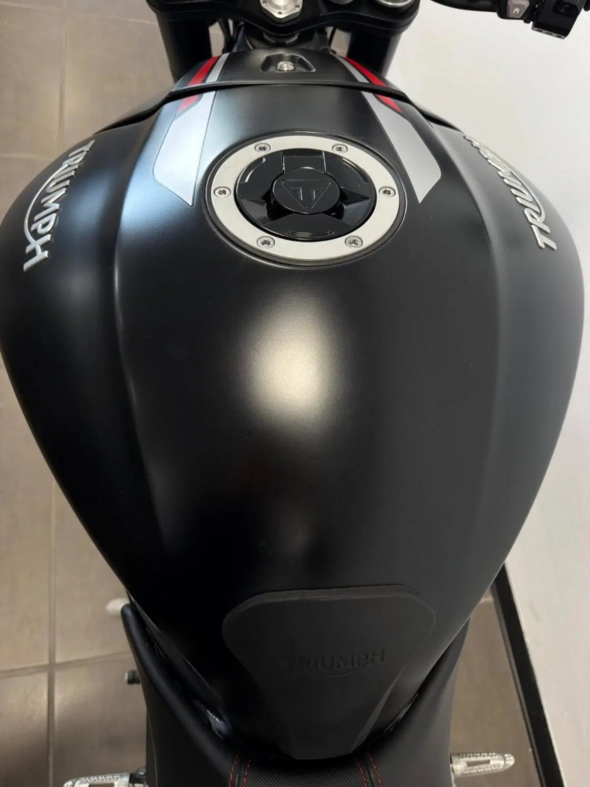 Triumph Speed Triple 1050 RS (2018 - 20) (4)