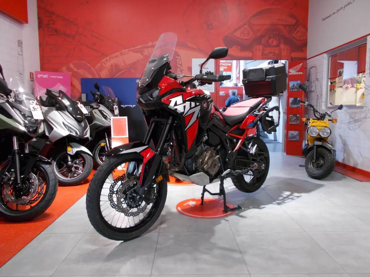 Honda Africa Twin CRF 1100L Urban (2022 - 23) (2)